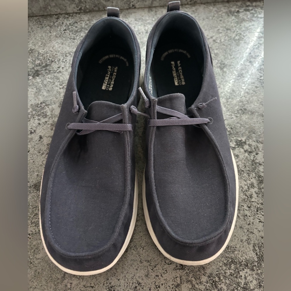 Skechers go walk